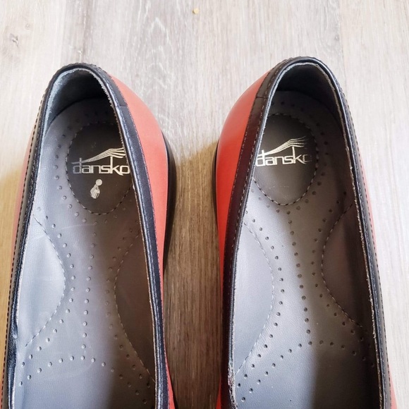 Cute Dansko shoes - Picture 3 of 10